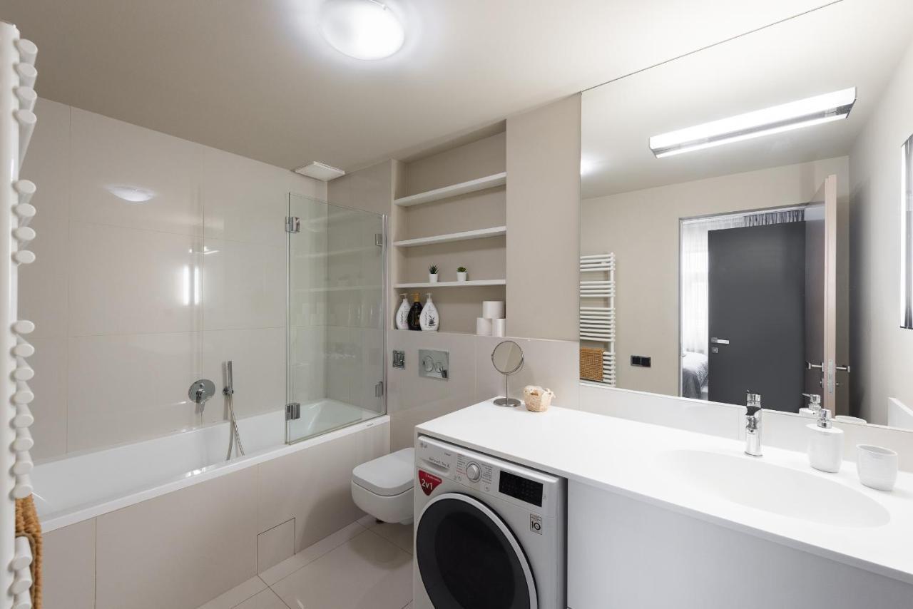 Appartement New Luxury Apt With Ac&Parking In The Center Of Prague Extérieur photo